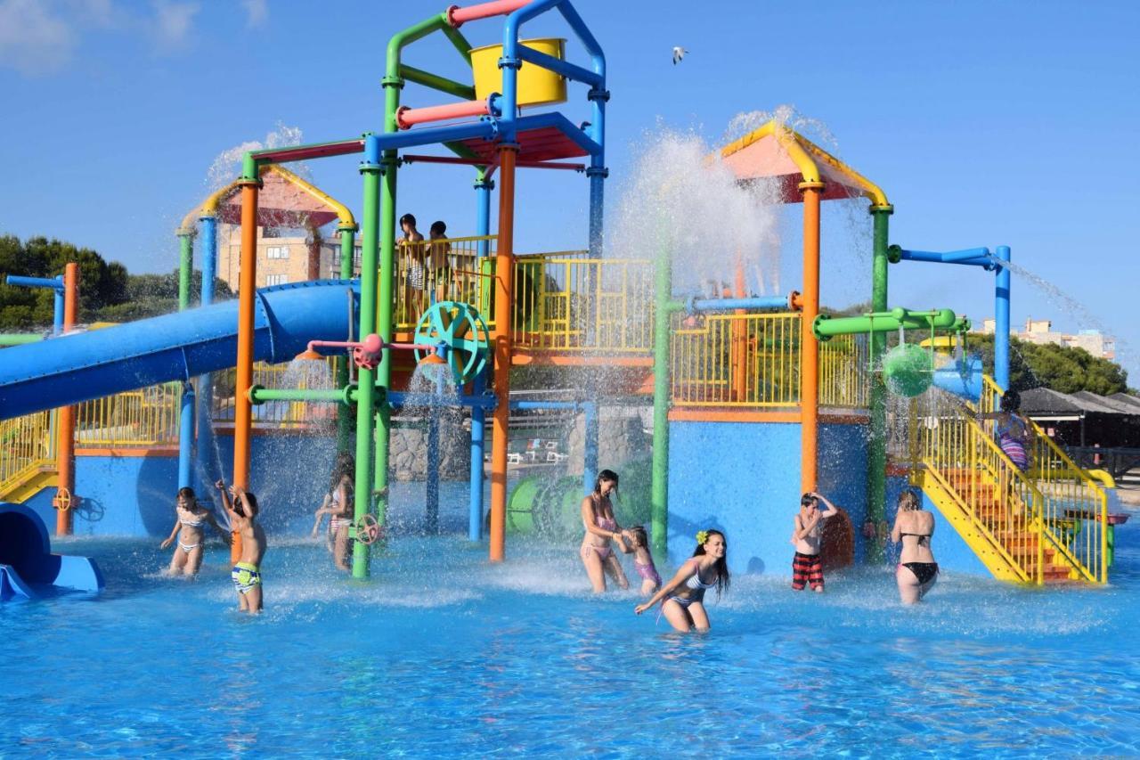 Apartamentos Aventura Salou Eksteriør billede